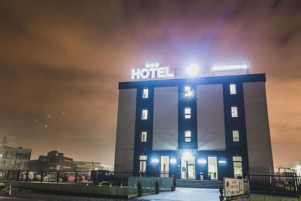 Hotel Czarno Na Bialym Krakau Exterior foto